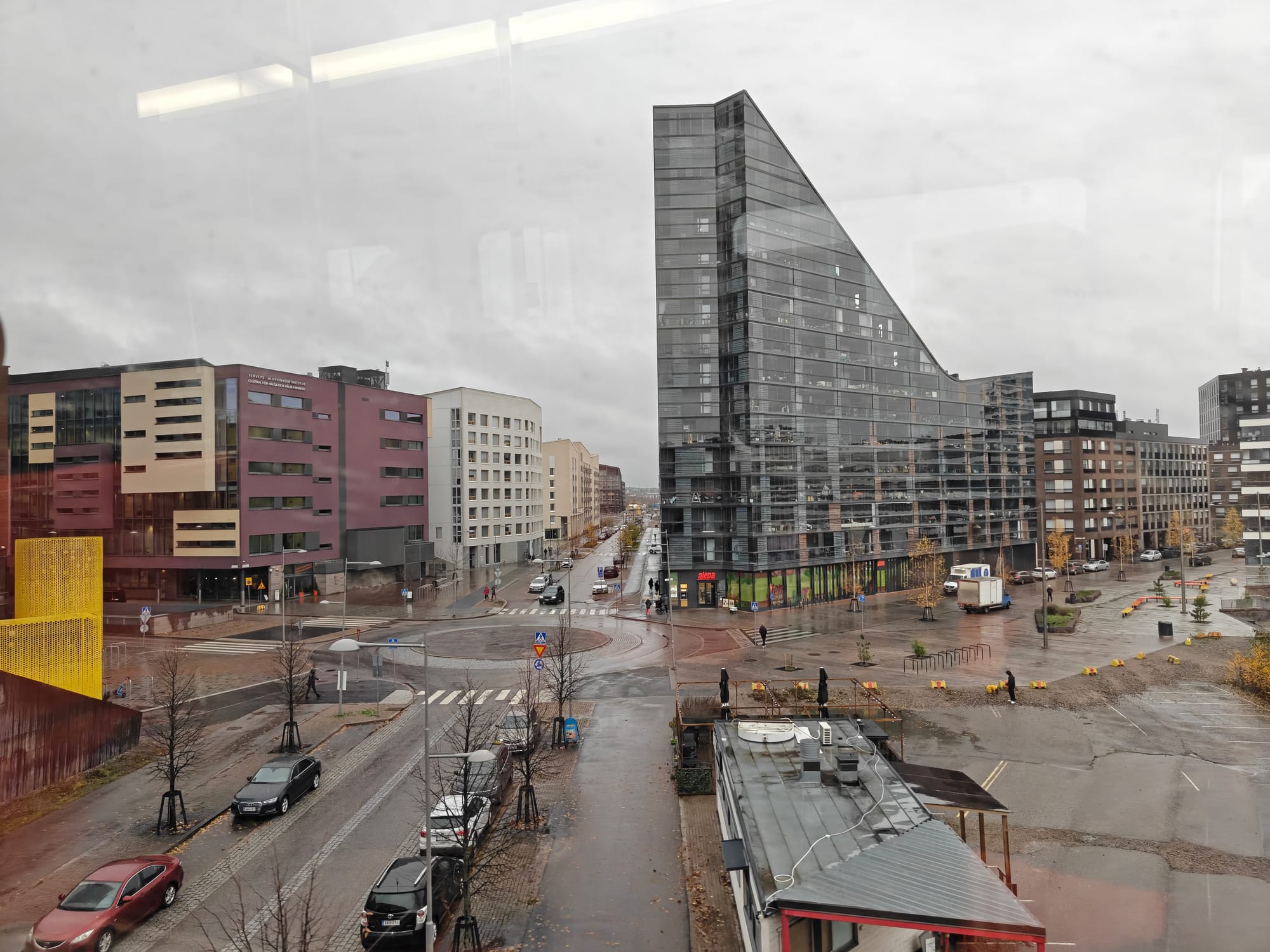 OnePlus 15 review – A stellar flagship with the best battery life ever seen on a phone