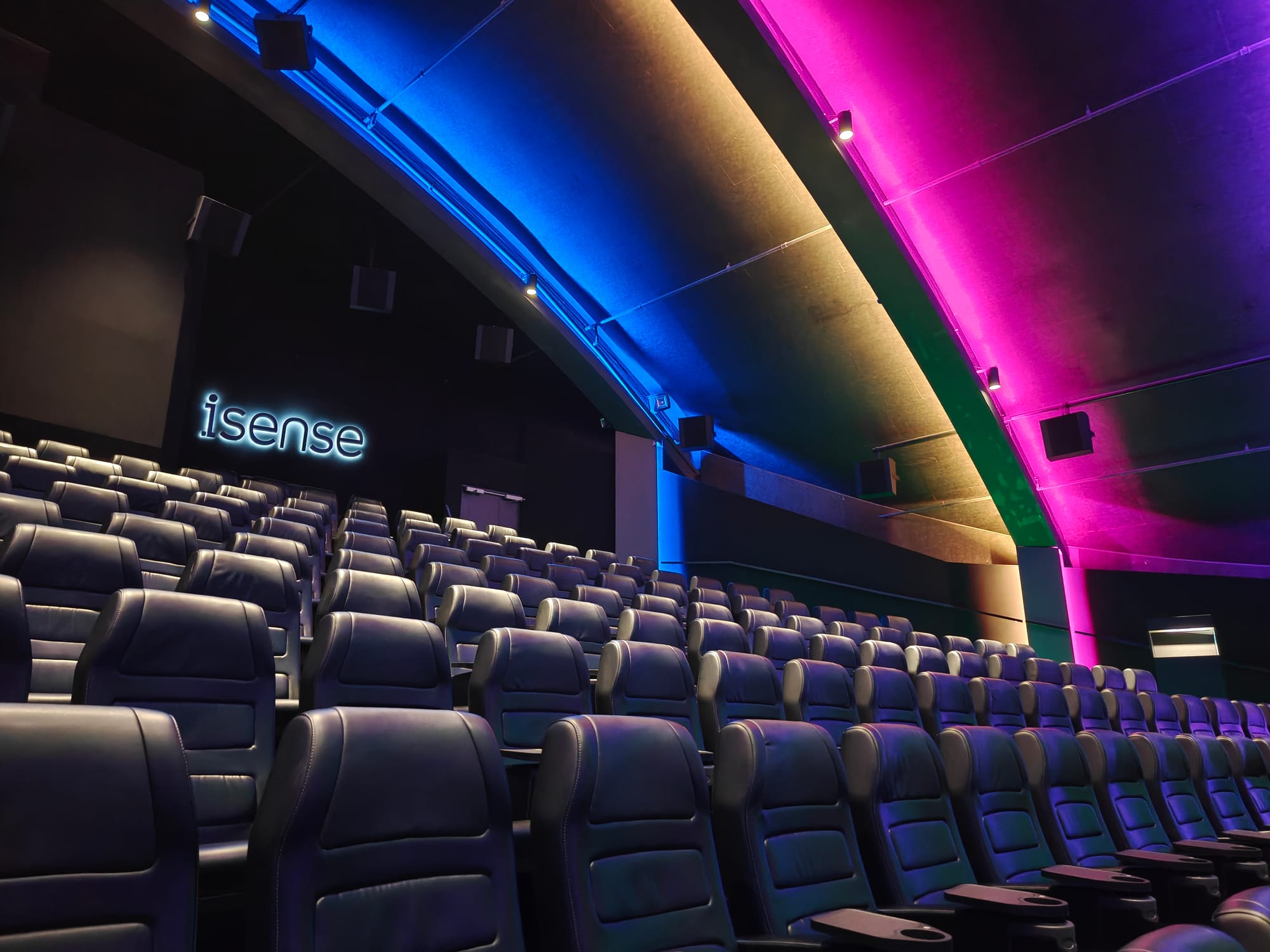 OnePlus 15 review – A stellar flagship with the best battery life ever seen on a phone